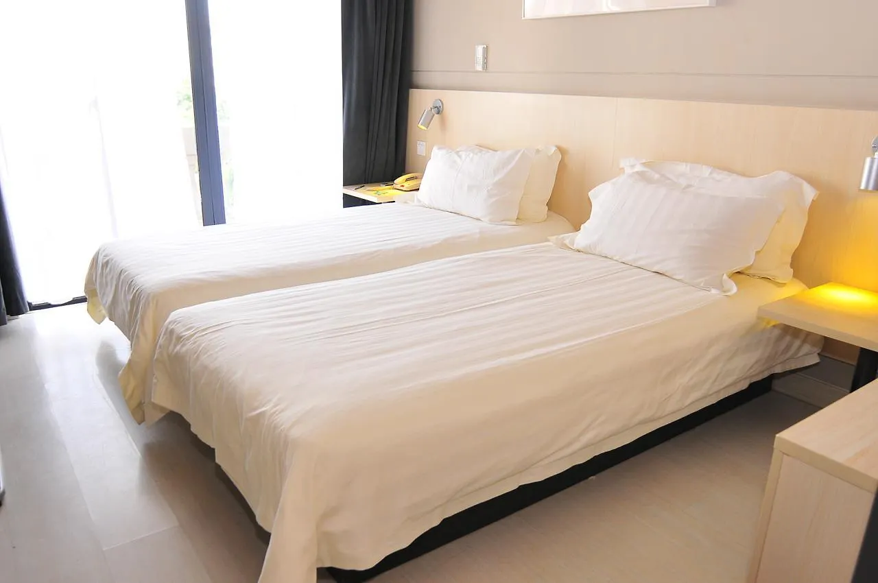 Jinjiang Inn Sanya Jiefang Road 3*,  China